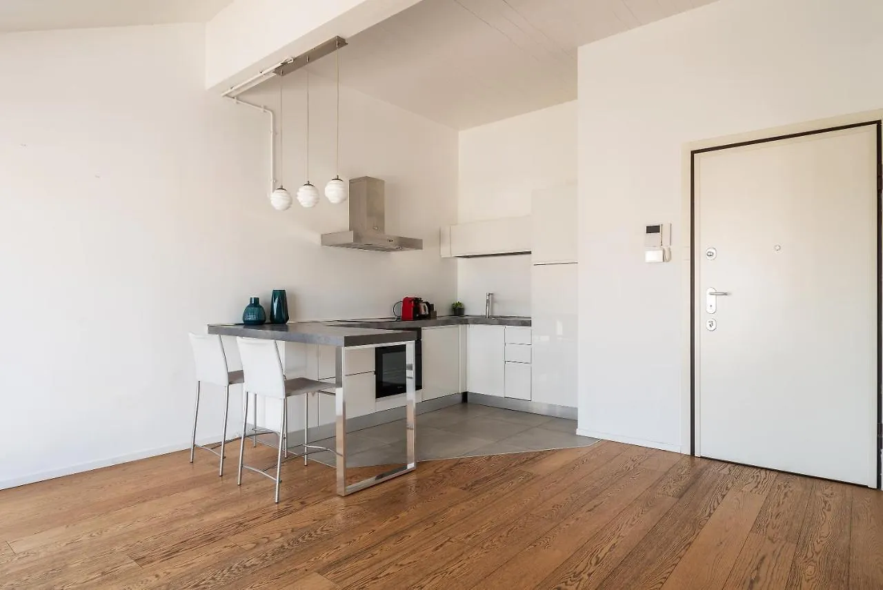 Easyhomes - Brera Luxury Suites Milan Apartment