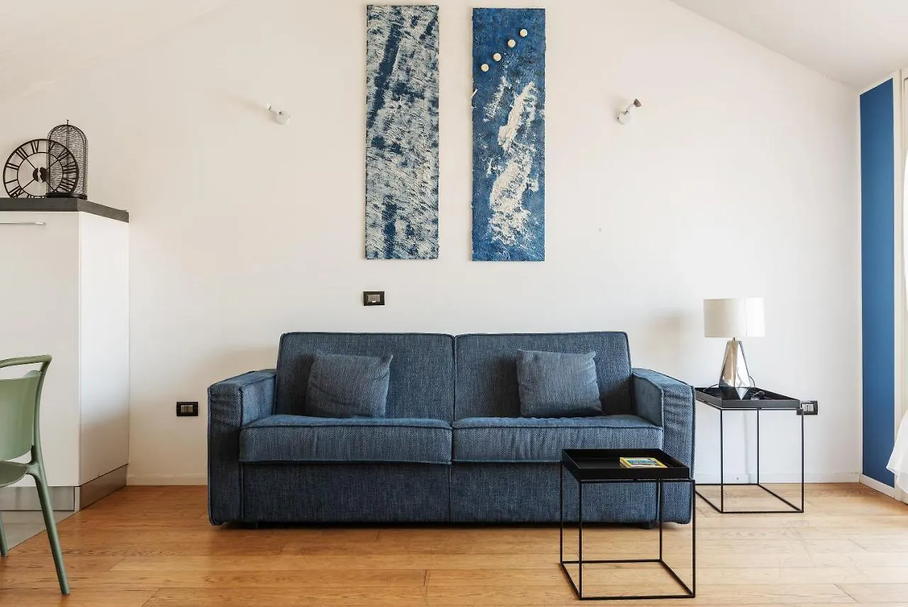 Easyhomes - Brera Luxury Suites Milan 0*,  Italy