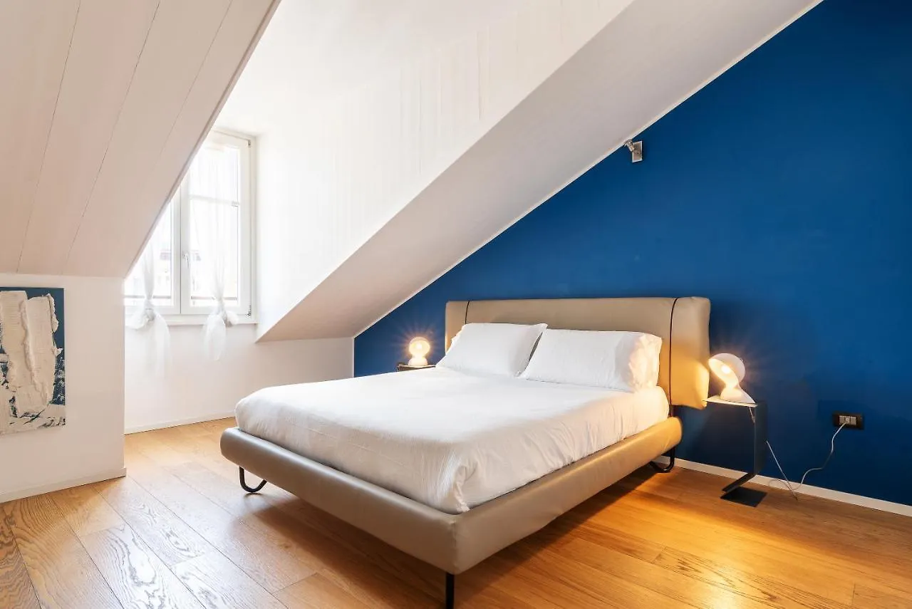 Easyhomes - Brera Luxury Suites Milan Apartment