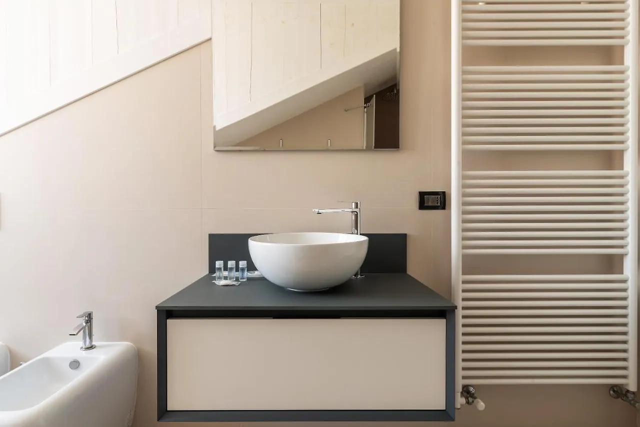 Easyhomes - Brera Luxury Suites Milan
