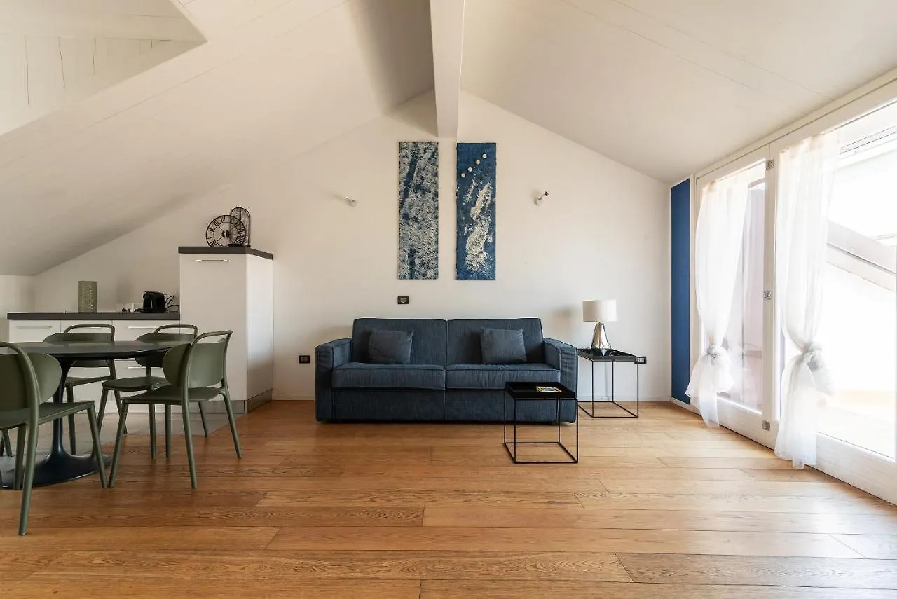 Apartment Easyhomes - Brera Luxury Suites Milan Italy