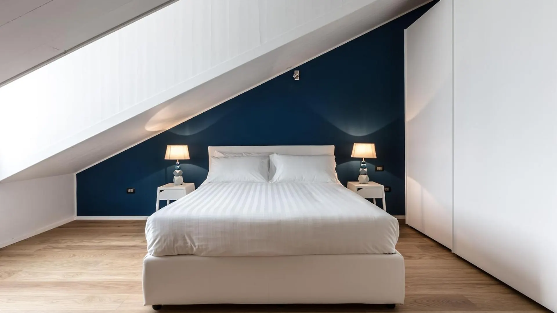 Easyhomes - Brera Luxury Suites Milan 0*,  Italy